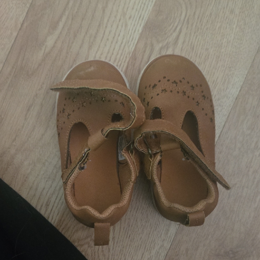 Girls Shoes